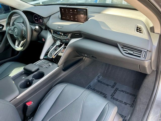 Certified Used 2025 Liquid Carbon Metallic Acura Technology Package image 15