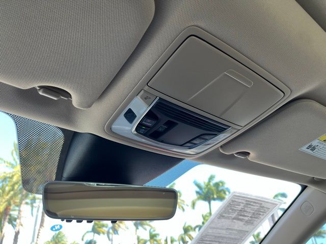 Certified Used 2025 Platinum White Pearl Acura Technology Package image 24
