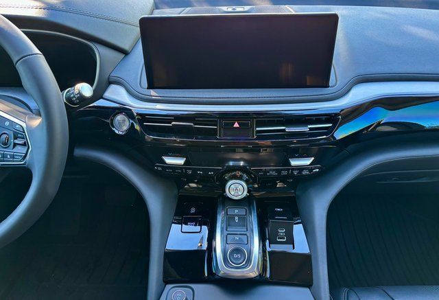 New 2026 Platinum White Pearl Acura FWD Technology Package image 18