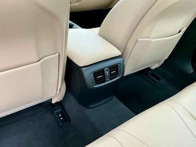 Used 2023 Platinum White Pearl Acura  image 10