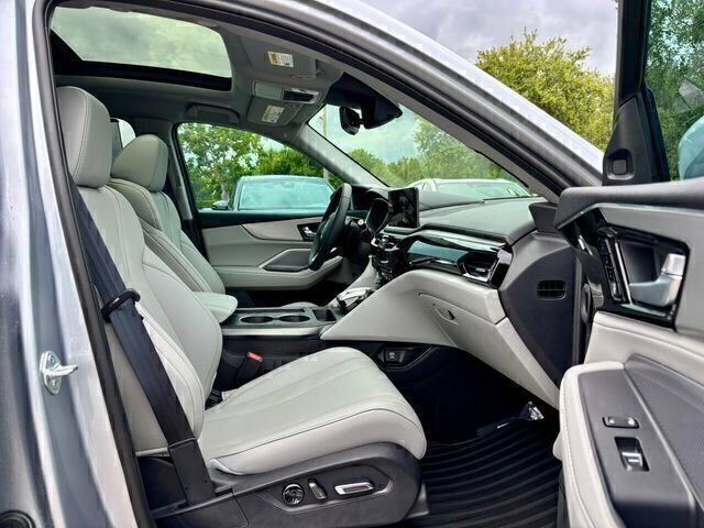 New 2026 Solar Silver Metallic Acura FWD Technology Package image 13