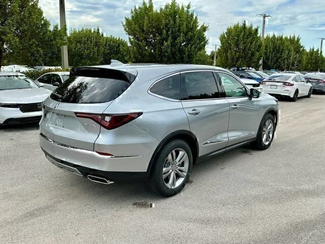New 2026 Solar Silver Metallic Acura FWD image 6