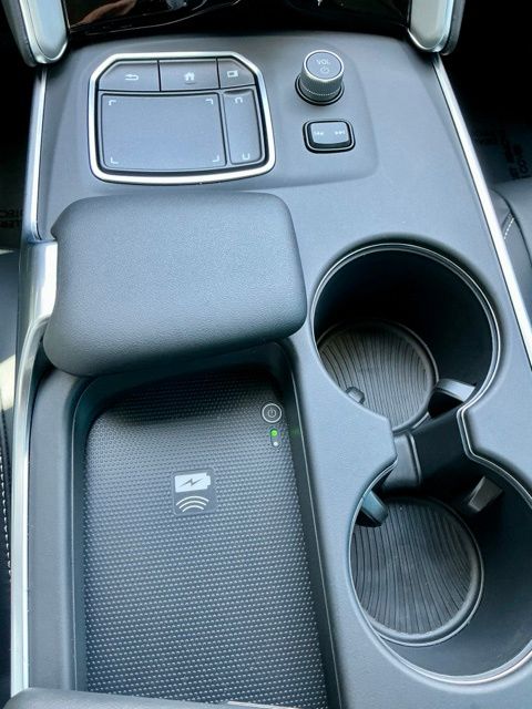 Certified Used 2025 Liquid Carbon Metallic Acura Technology Package image 19