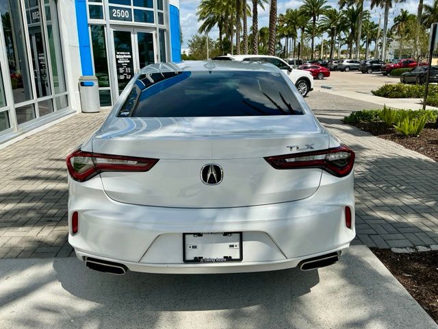 Certified Used 2023 Platinum White Pearl Acura  image 4