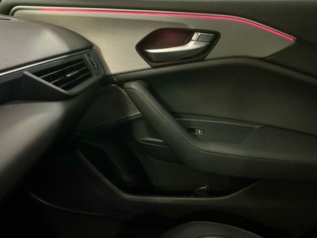 Certified Used 2025 Liquid Carbon Metallic Acura Technology Package image 21