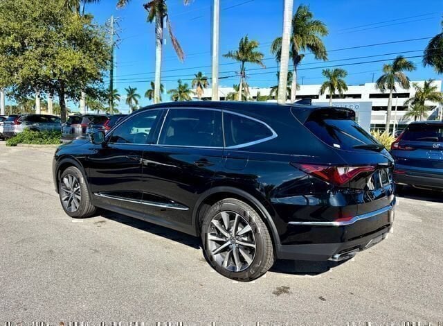New 2026 Majestic Black Pearl Acura FWD Technology Package image 4