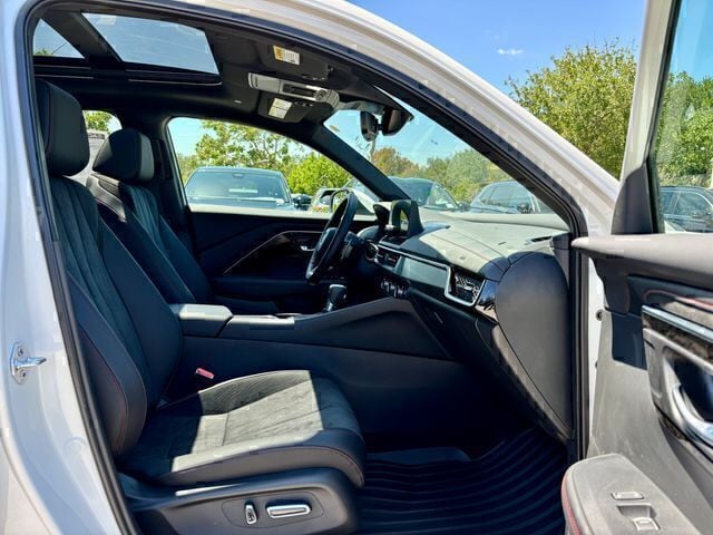 2026 Acura ADX A-Spec Package - Photo 11