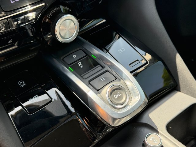 Certified Used 2024 Liquid Carbon Metallic Acura FWD Technology Package image 27
