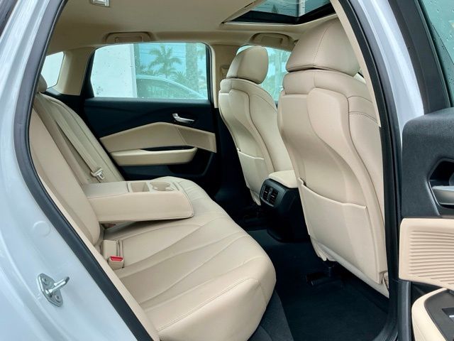 Used 2023 Platinum White Pearl Acura  image 13