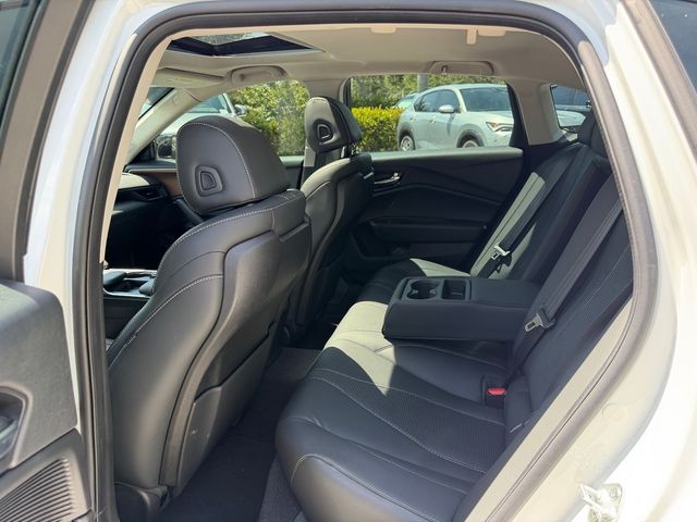 Certified Used 2021 Platinum White Pearl Acura Technology Package image 16