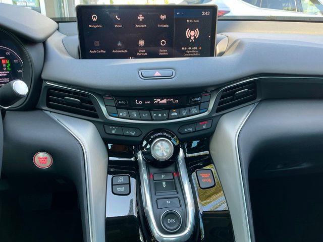 Certified Used 2025 Liquid Carbon Metallic Acura Technology Package image 17