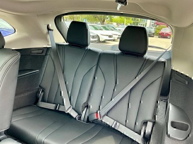 New 2026 Platinum White Pearl Acura FWD image 11