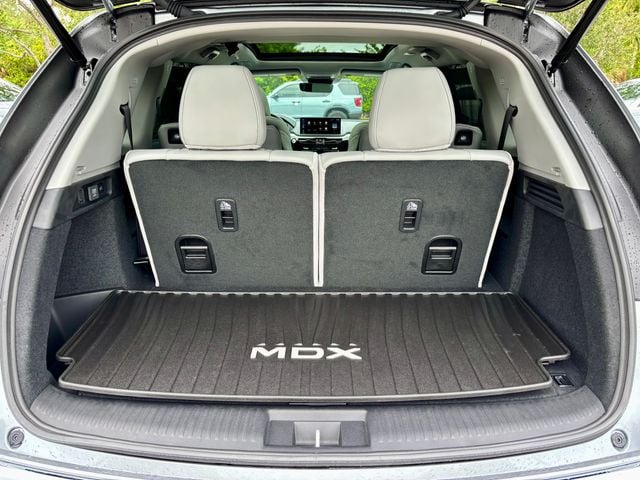 New 2026 Solar Silver Metallic Acura FWD Technology Package image 25