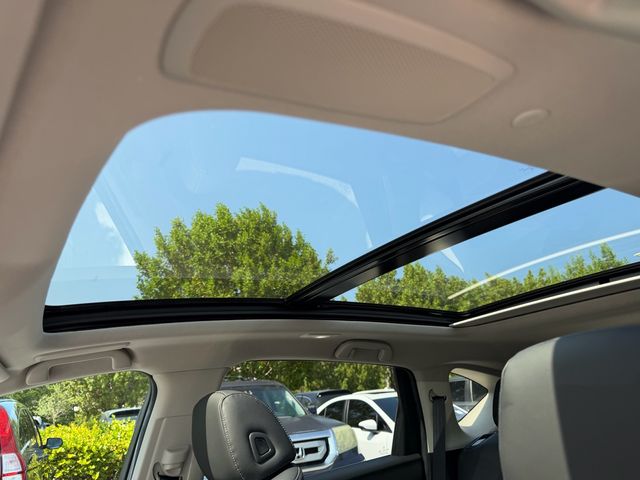 Used 2025 Platinum White Pearl Acura Technology Package image 22