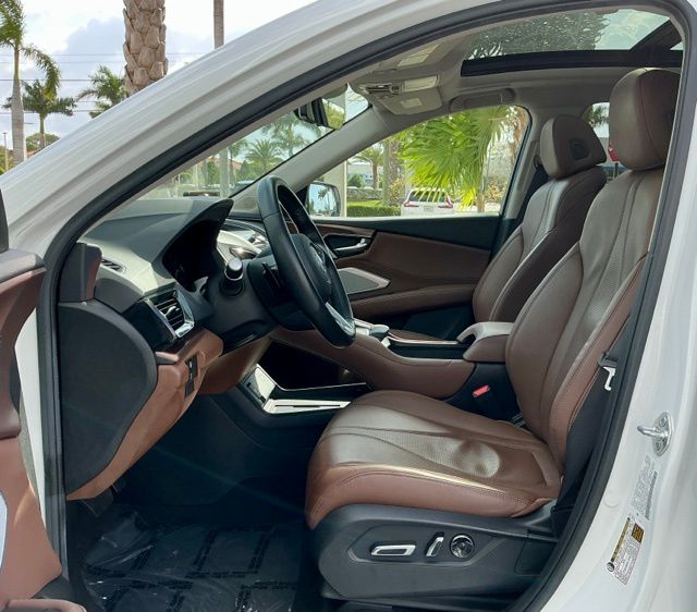 Certified Used 2024 Platinum White Pearl Acura Technology Package image 8