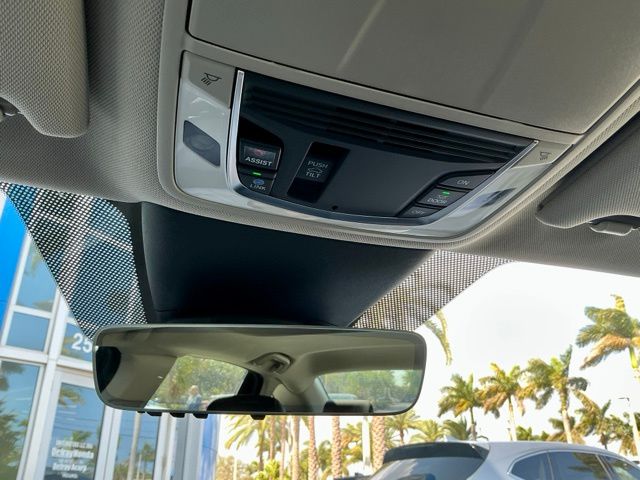 Certified Used 2025 Liquid Carbon Metallic Acura Technology Package image 39