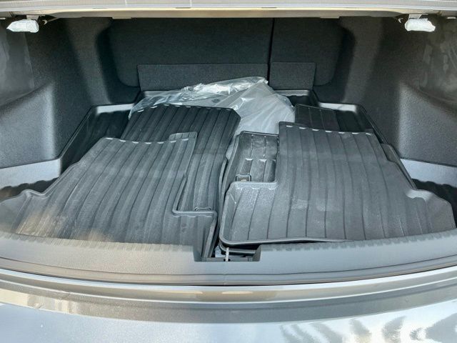 Certified Used 2025 Liquid Carbon Metallic Acura Technology Package image 11