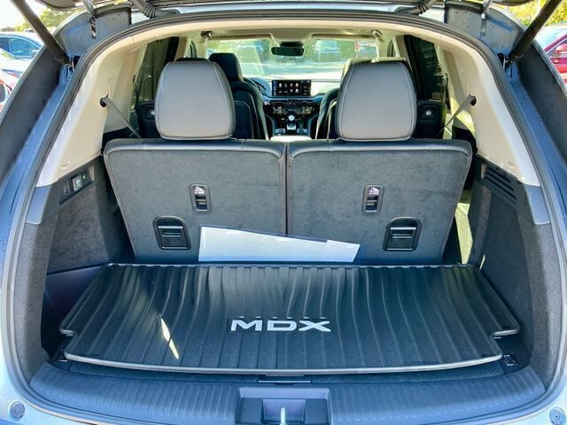 New 2026 Solar Silver Metallic Acura FWD Technology Package image 26