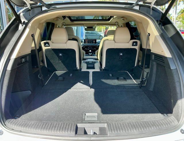 Certified Used 2023 Platinum White Pearl Acura SH-AWD image 15