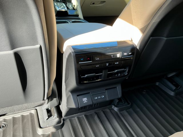 New 2026 Platinum White Pearl Acura FWD Technology Package image 10