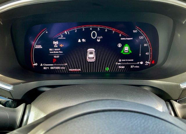 Certified Used 2025 Majestic Black Pearl Acura FWD Technology Package image 30