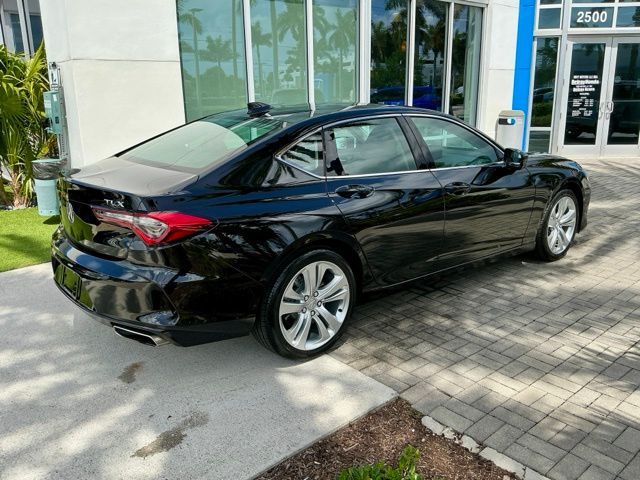 Used 2023 Majestic Black Pearl Acura Technology Package image 6