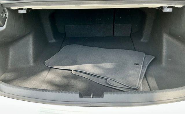 Certified Used 2023 Platinum White Pearl Acura  image 10