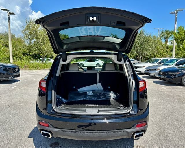 New 2026 Platinum White Pearl Acura Technology Package image 32