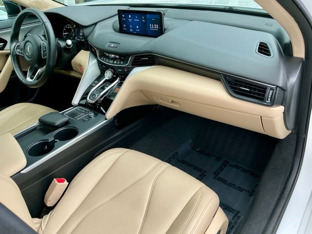 Used 2023 Platinum White Pearl Acura  image 15