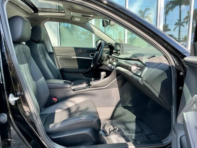 Certified Used 2024 Majestic Black Pearl Acura  image 13