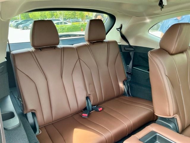 Certified Used 2023 Liquid Carbon Metallic Acura SH-AWD Technology Package image 17