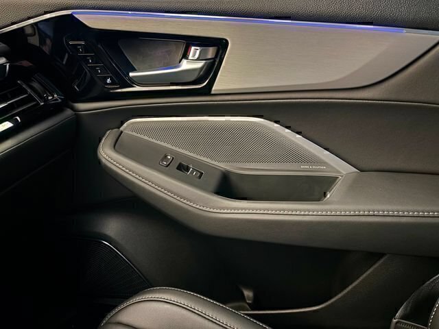 New 2026 Platinum White Pearl Acura FWD Technology Package image 17