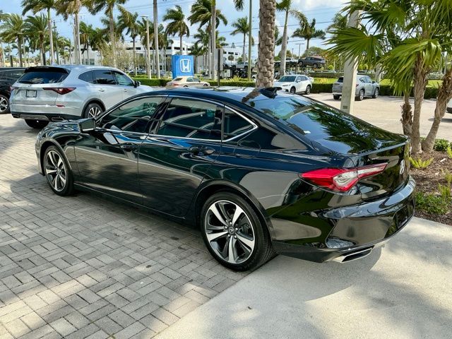 Certified Used 2025 Majestic Black Pearl Acura Technology Package image 4
