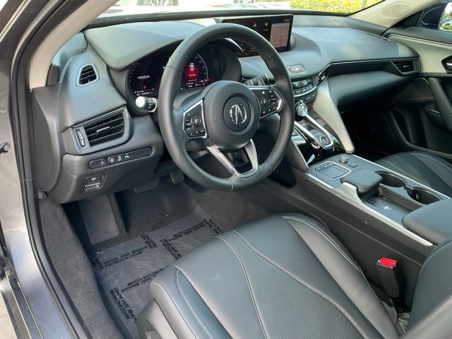 Certified Used 2025 Liquid Carbon Metallic Acura Technology Package image 16