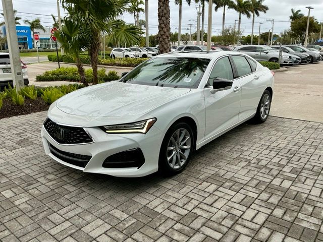 Used 2023 Platinum White Pearl Acura  image 3