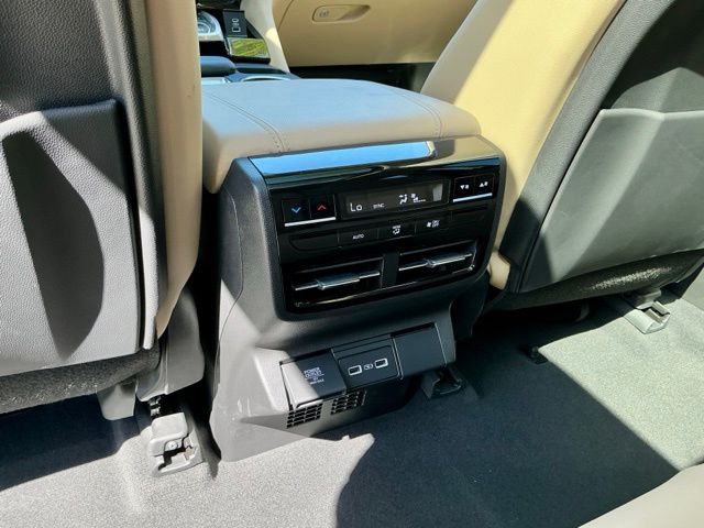 Certified Used 2023 Platinum White Pearl Acura SH-AWD image 11