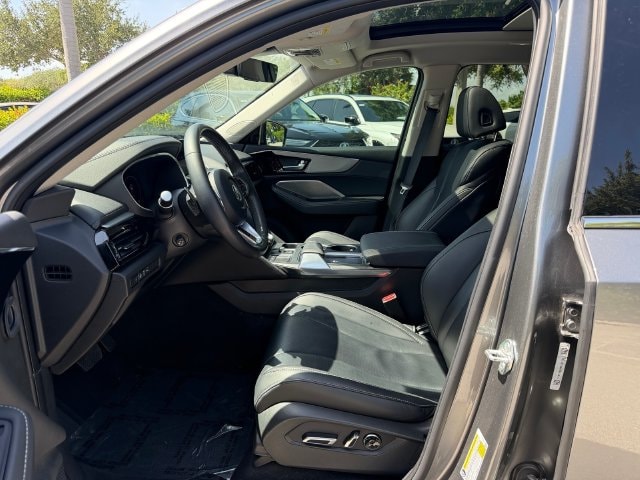 Certified Used 2024 Liquid Carbon Metallic Acura FWD Technology Package image 11