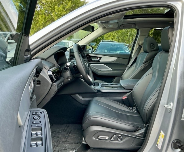 New 2026 Solar Silver Metallic Acura FWD Technology Package image 8