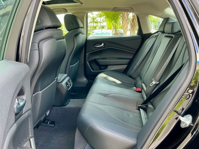 Used 2023 Majestic Black Pearl Acura Technology Package image 9