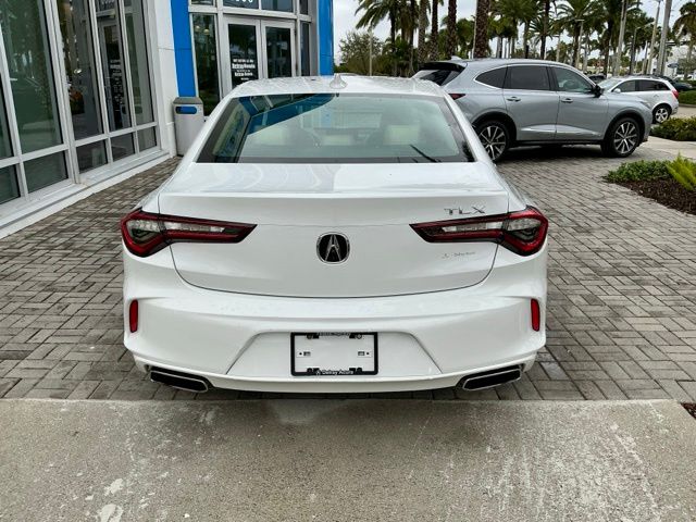 Used 2023 Platinum White Pearl Acura  image 5