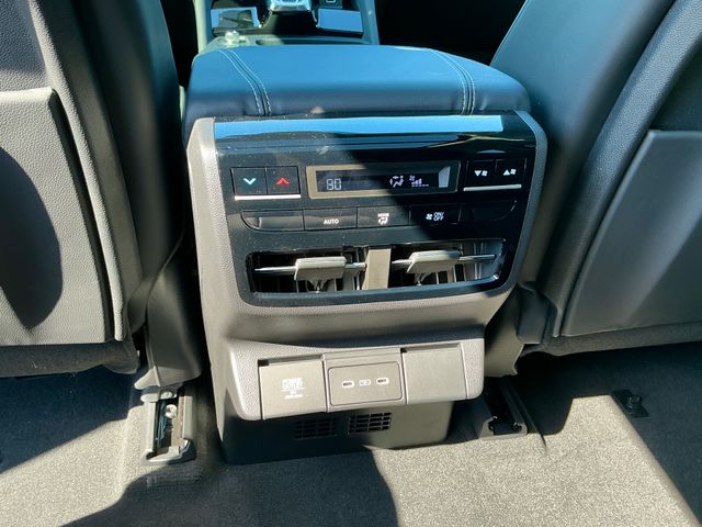 New 2026 Platinum White Pearl Acura FWD Technology Package image 10