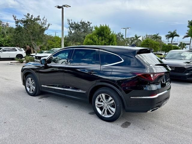 New 2026 Platinum White Pearl Acura FWD image 4