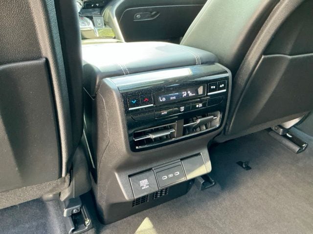 Certified Used 2025 Majestic Black Pearl Acura FWD Technology Package image 12