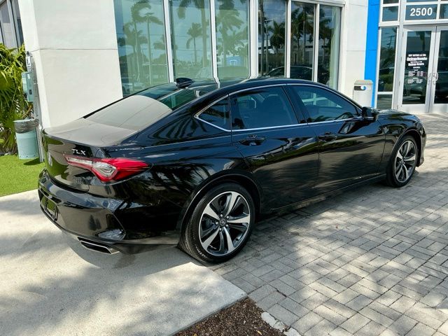 Certified Used 2025 Majestic Black Pearl Acura Technology Package image 6