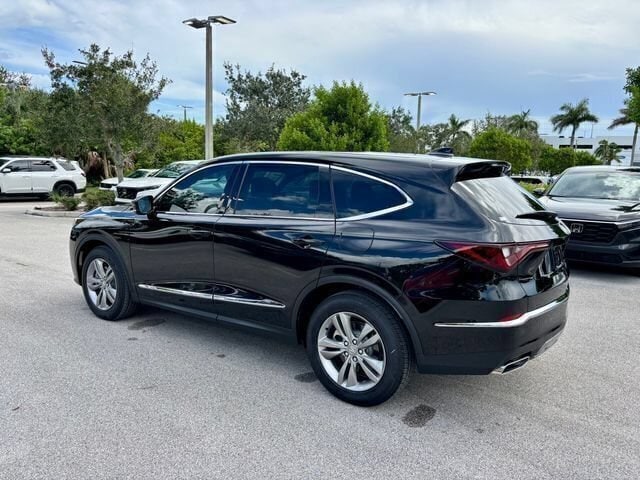 New 2026 Platinum White Pearl Acura FWD image 4