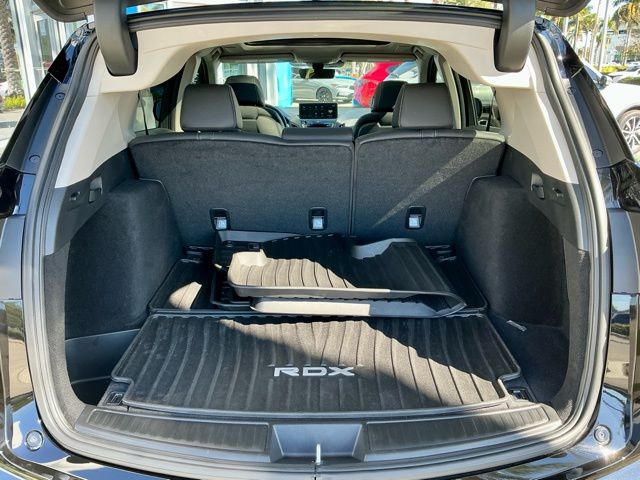 Certified Used 2025 Majestic Black Pearl Acura Technology Package image 14