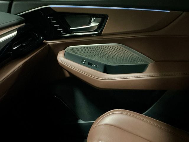 Certified Used 2023 Liquid Carbon Metallic Acura SH-AWD Technology Package image 26