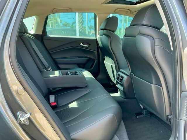 Certified Used 2025 Liquid Carbon Metallic Acura Technology Package image 13