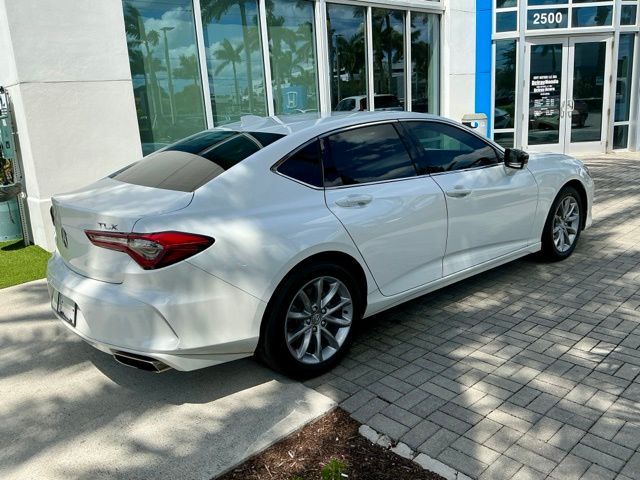 Certified Used 2023 Platinum White Pearl Acura  image 5