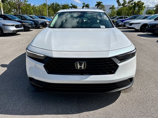 2025 Honda Accord SE photo 2